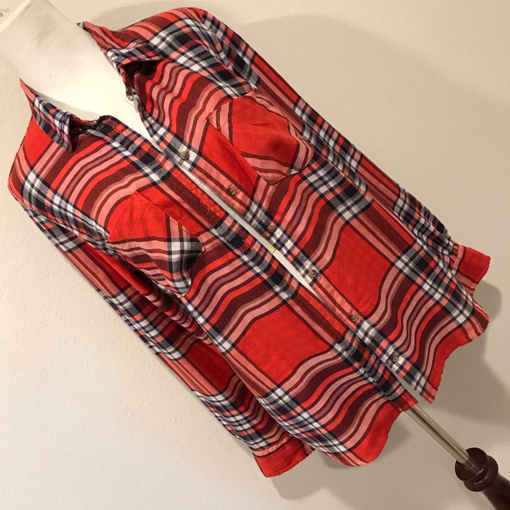 Merona Target Plaid Red Button Down Shirt ❤️